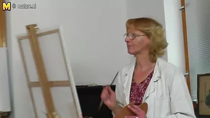 Amateur kurvige Frau Doggystyle auf gratis deutsche pornos ansehen der Couch
