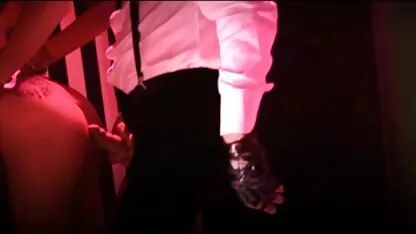 Heiß! Teen masturbiert ihre Muschi und mit Dildo gratis türken porno